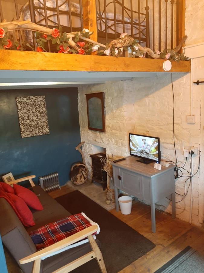 Y Smithy Apartment Llanybydder Exterior photo
